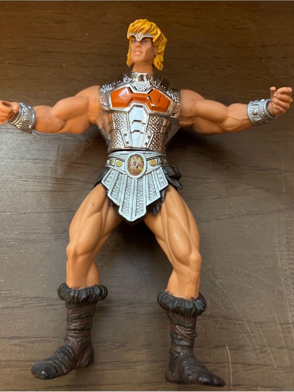 HE-MAN MASTERS OF THE UNIVERSE BATTLE SOUND HE-MAN ACTION FIGURE 2001 WORKS MOTU
